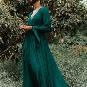 Beautiful Emerald Green Long Sleeve Maxi  Dress  L